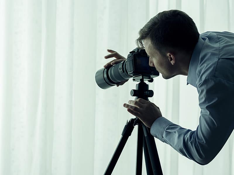 (NE)ZAKONITO PRAĆENJE I SNIMANJE LICA - ADVOKAT NOVI SAD